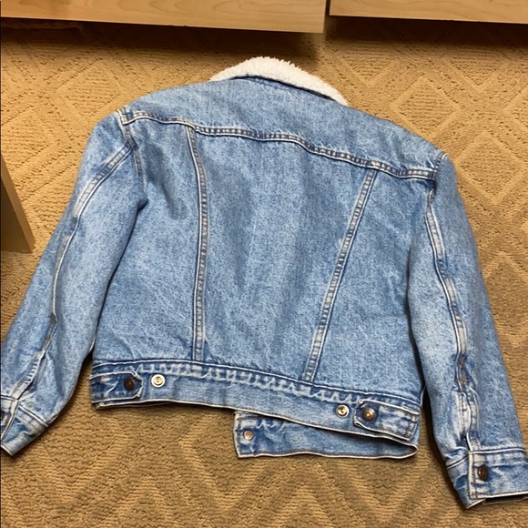 levis jean jacket with fur inside - Picture 2 of 3